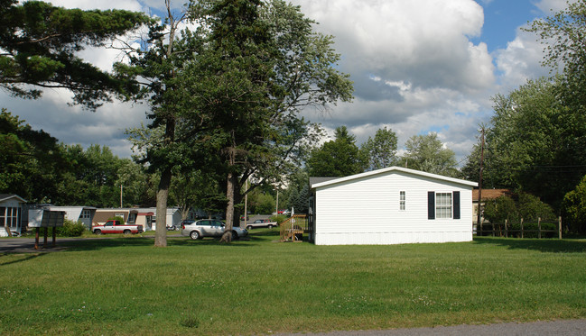 Farmington Mobile Home Community in Farmington, NY - Building Photo - Building Photo