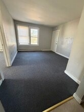 64 Main St, Unit Apt A in Somers, CT - Building Photo - Building Photo