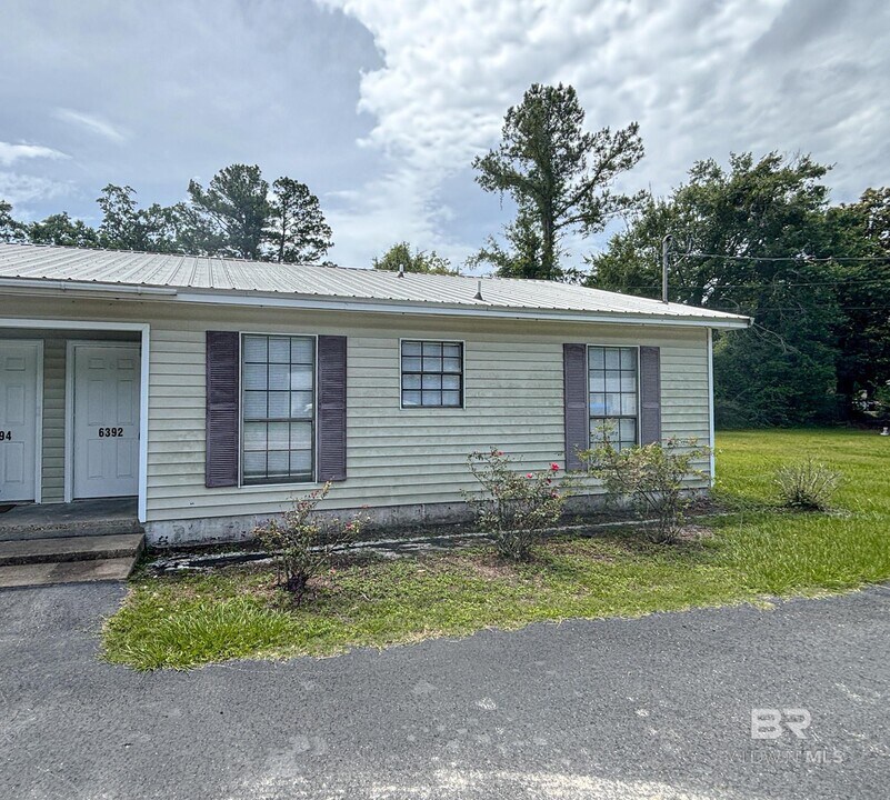 6392 Schoel Ln in Gulf Shores, AL - Building Photo