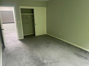 234 Willow Springs in New Milford, CT - Foto de edificio - Building Photo