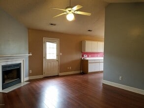 418 Eucalyptus Ln in Jacksonville, NC - Building Photo - Building Photo