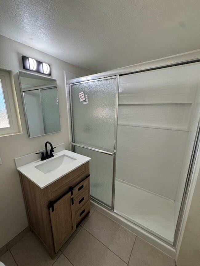 23892 Hemlock Ave in Moreno Valley, CA - Building Photo - Building Photo