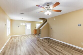 2349 Providence Ct in Greenwood, IN - Building Photo - Building Photo