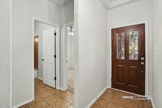 175 Katherine Way in San Antonio, TX - Foto de edificio - Building Photo