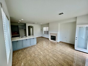 2146 Atlantic Ave in Long Beach, CA - Building Photo - Building Photo