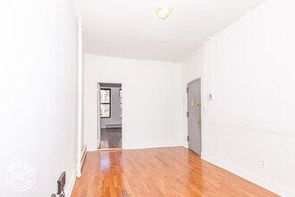 311 Troutman St-Unit -8P in Brooklyn, NY - Building Photo - Building Photo