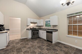 3822 Waldrop Hills Dr in Decatur, GA - Building Photo - Building Photo