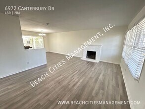 6972 Canterbury Dr in Huntington Beach, CA - Building Photo - Building Photo