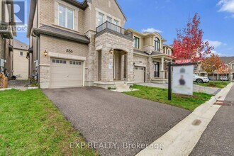 556 Boyd Ln in Milton, ON - Building Photo - Building Photo