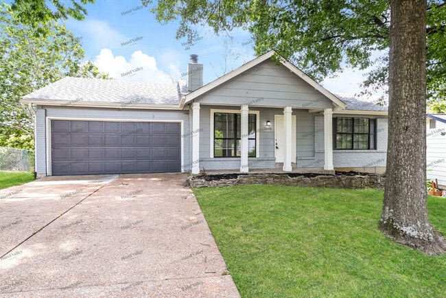 property at 2592 Forest Ln