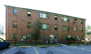 Lincoln Apartments in Durham, NC - Building Photo - Building Photo