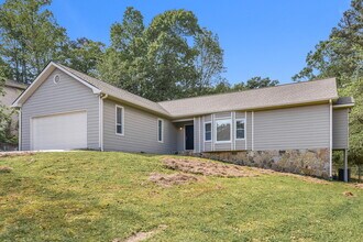 3005 Ashly Woods Ct in Snellville, GA - Building Photo - Building Photo