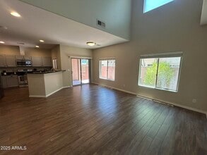 3006 N 37th St in Phoenix, AZ - Foto de edificio - Building Photo