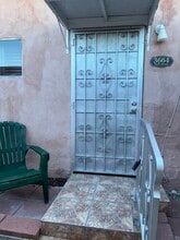 3664 W 54th St, Unit 3664 in Los Angeles, CA - Building Photo - Building Photo