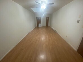 118 Main St in Butler, NJ - Foto de edificio - Building Photo