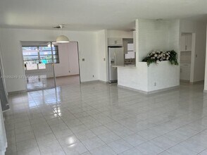 1807 N 40th Ave in Hollywood, FL - Building Photo - Building Photo