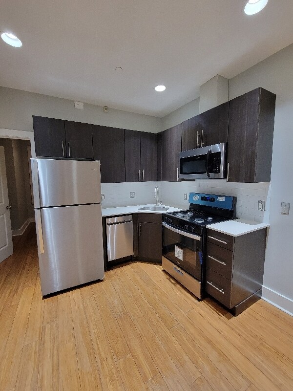2220 N 16th St in Philadelphia, PA - Building Photo - Building Photo