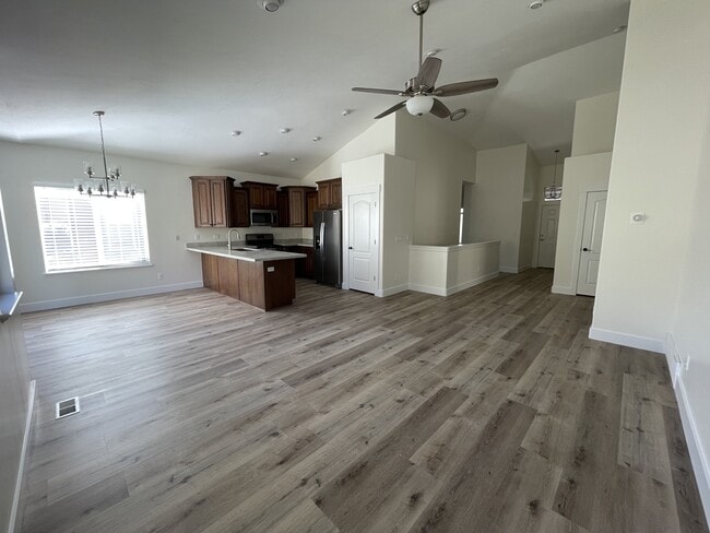 1957 Fielding Hill Ln in Draper, UT - Building Photo - Building Photo