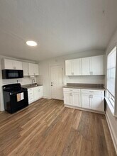 44 Brooklawn St in New Britain, CT - Building Photo - Building Photo