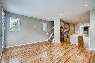 1035 Julian St in Denver, CO - Building Photo - Building Photo