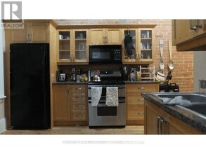 93-93 Gilmour St in Ottawa, ON - Building Photo - Building Photo