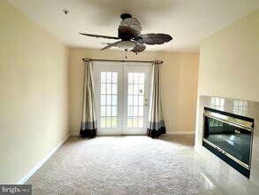 13829 Bronco Pl in Germantown, MD - Foto de edificio - Building Photo