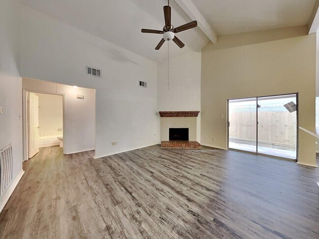 2131 Goldspring Ln in Spring, TX - Building Photo - Building Photo