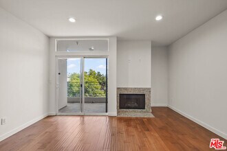 401 Serrano Ave in Los Angeles, CA - Building Photo - Building Photo
