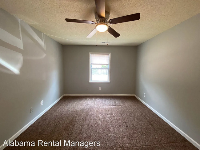 property at 4419 Torrance Dr NW