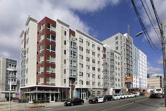 Metro Green Residences in Stamford, CT - Foto de edificio - Primary Photo