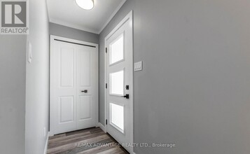 162 Speight Blvd in London, ON - Building Photo - Building Photo