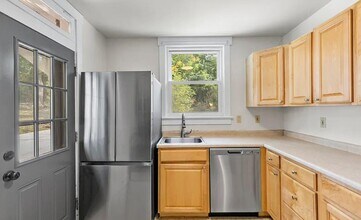 631 Shady Dr E in Pittsburgh, PA - Building Photo - Building Photo