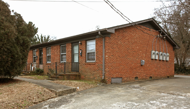 235 N Cedar St in Greensboro, NC - Building Photo - Building Photo