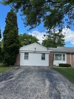 property at 900 Wilmette Terrace