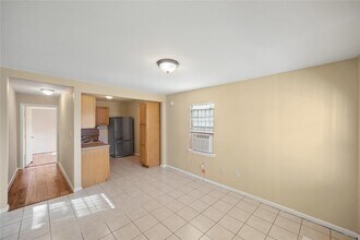 3521 Le Badie St in Houston, TX - Building Photo - Building Photo