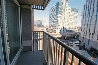 8 Museum Way in Cambridge, MA - Building Photo - Building Photo