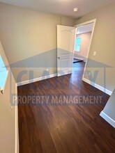 860 Berry St NE-Unit -Apt B in Cleveland, TN - Building Photo - Building Photo