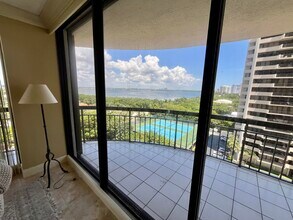 4100 N Ocean Dr in West Palm Beach, FL - Building Photo - Building Photo