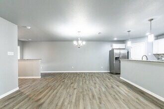 1213 N Chicago Ave in Lubbock, TX - Building Photo - Building Photo