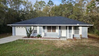 256 N Charles Ave in Inverness, FL - Building Photo