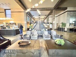 1513 W Adams St, Unit 1515-416 in Chicago, IL - Building Photo - Building Photo