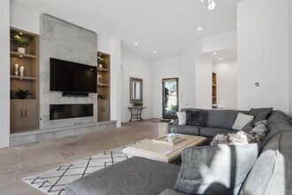 80335 Merion in La Quinta, CA - Foto de edificio - Building Photo