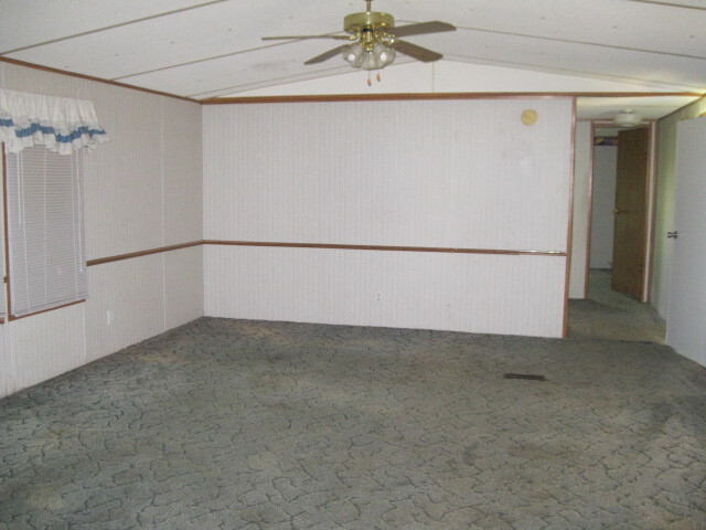 184 Oak Wood Cir NE in Glennville, GA - Building Photo - Building Photo