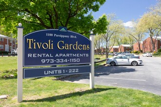 Tivoli Gardens in Parsippany, NJ - Building Photo - Building Photo