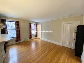 429 Marlborough St, Unit 1 in Boston, MA - Building Photo - Building Photo