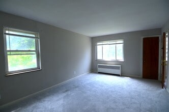 5070 Anderson Pl, Unit 4 in Cincinnati, OH - Building Photo - Building Photo
