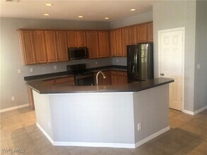 9530 Gladiolus Blossom Ct in Ft. Myers, FL - Building Photo - Building Photo