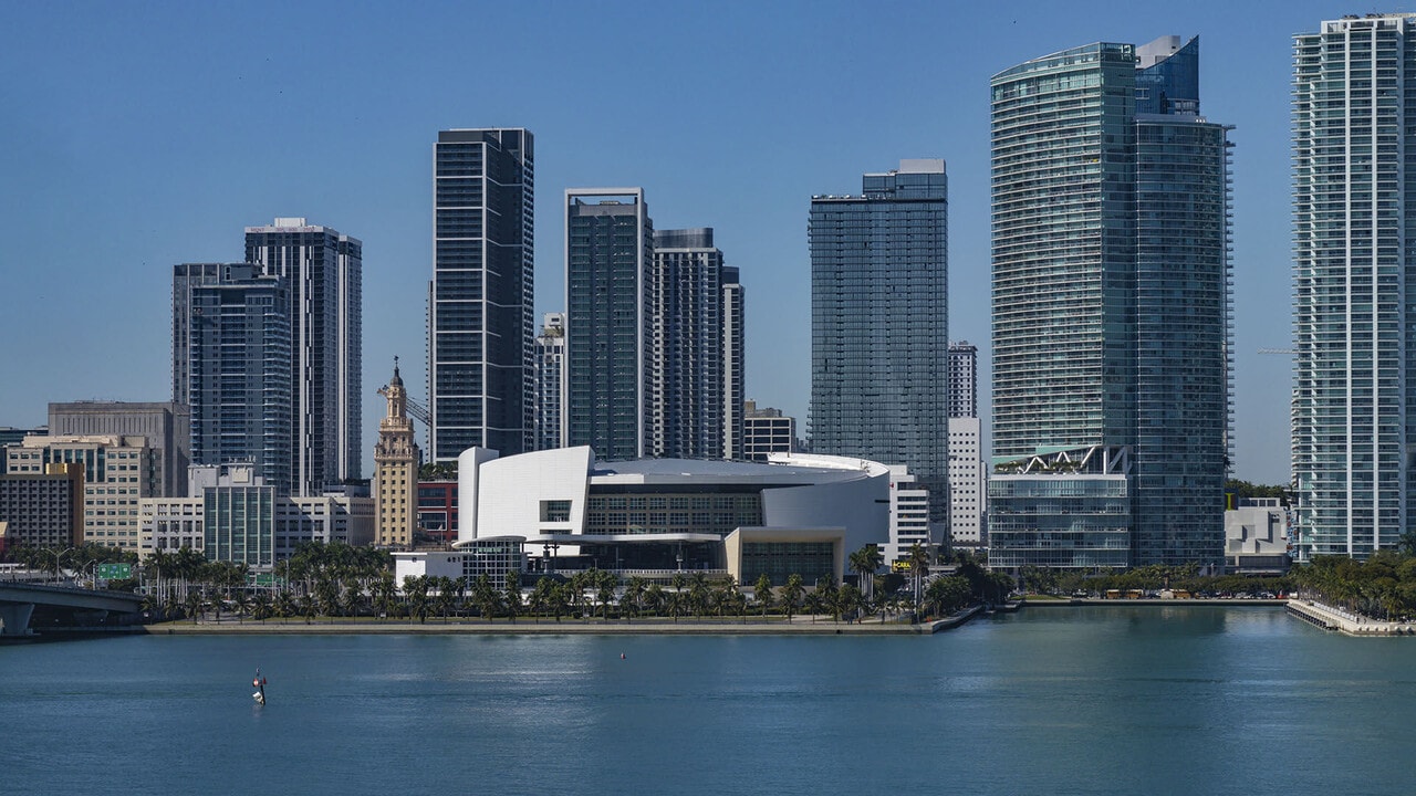 Miami World Tower in Miami, FL - Foto de edificio