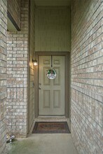 2651 Hoffman Ln in Conroe, TX - Foto de edificio - Building Photo