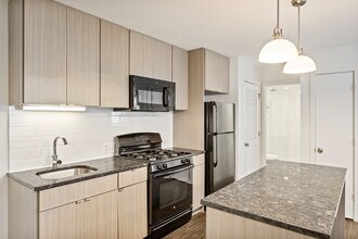 5411 N Winthrop Ave in Chicago, IL - Building Photo - Building Photo